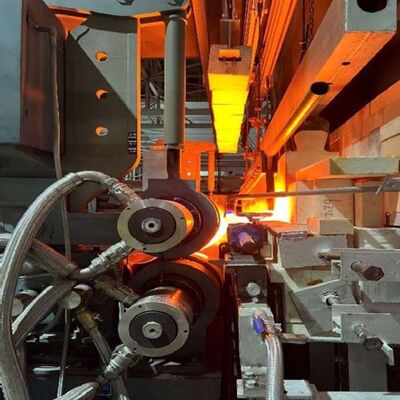 ซื้อ 200Tpd Pattern Glass Production Machine Two Boards Calender for Pattern Glass Production online manufacture